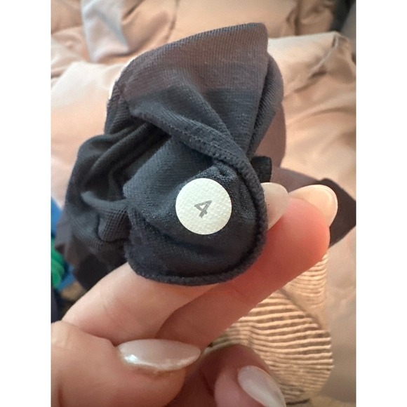 Lululemon Push Ur Limits Grey and White Tank - Picture 6 of 6